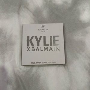Kylie x Balmain palette